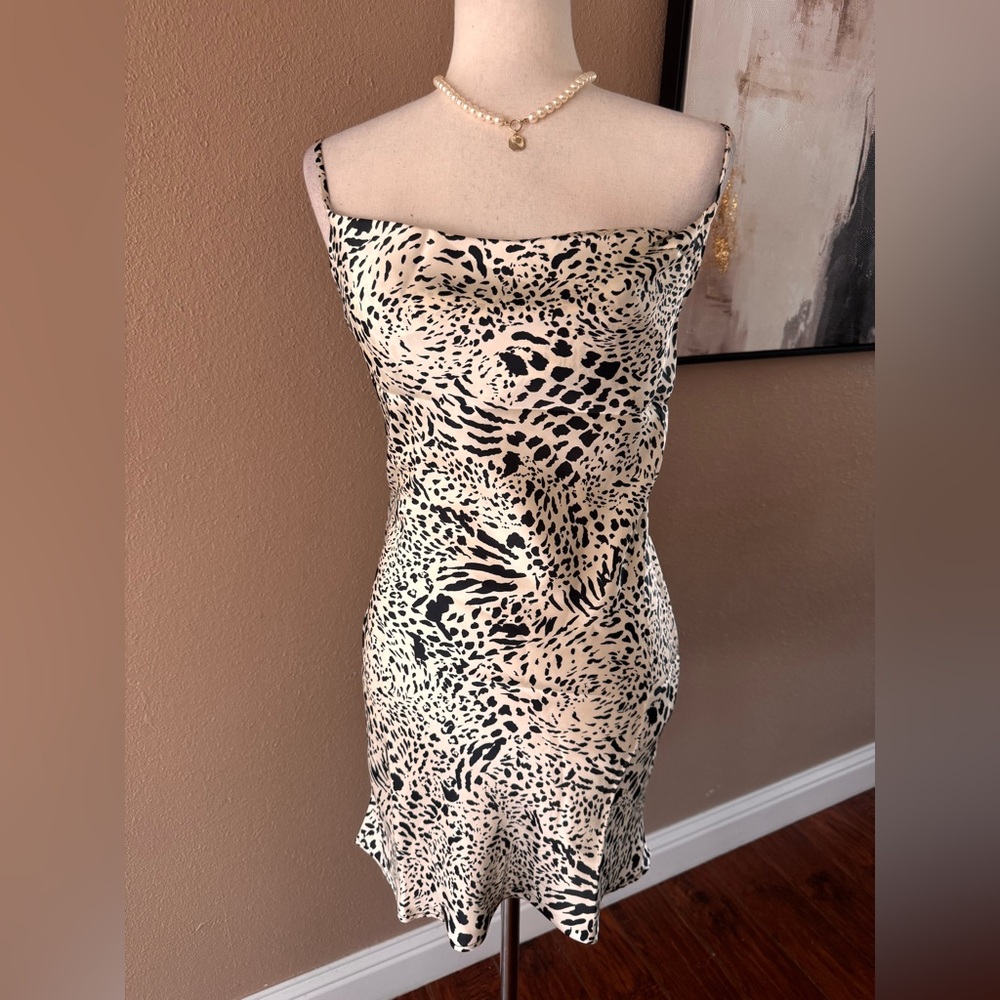 Elegant Spaghetti Strap Animal Print Mini Dress - Picture 7 of 8